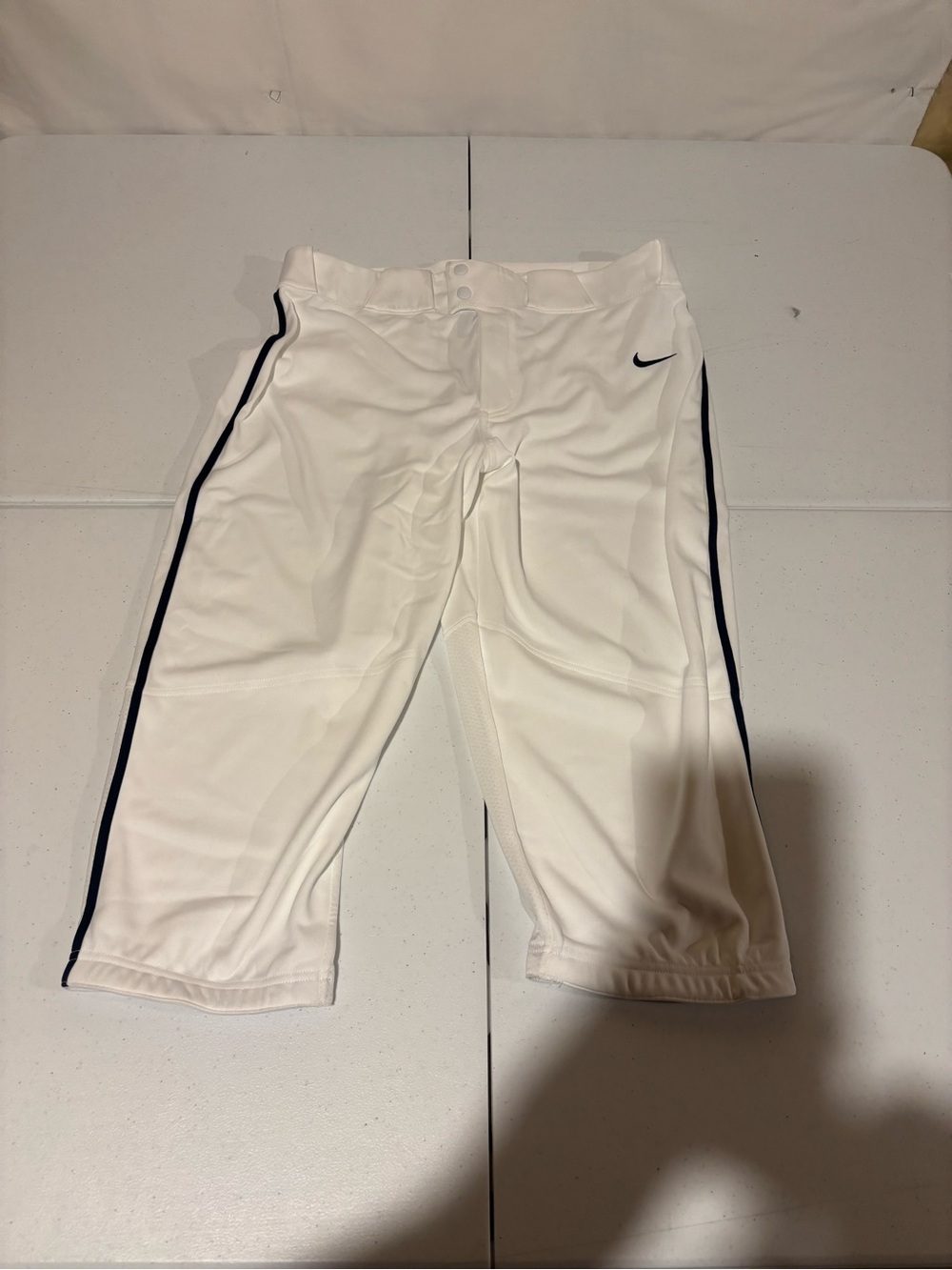 Nike Men’s Size L White Baseball Pants 20” Inseam NWT